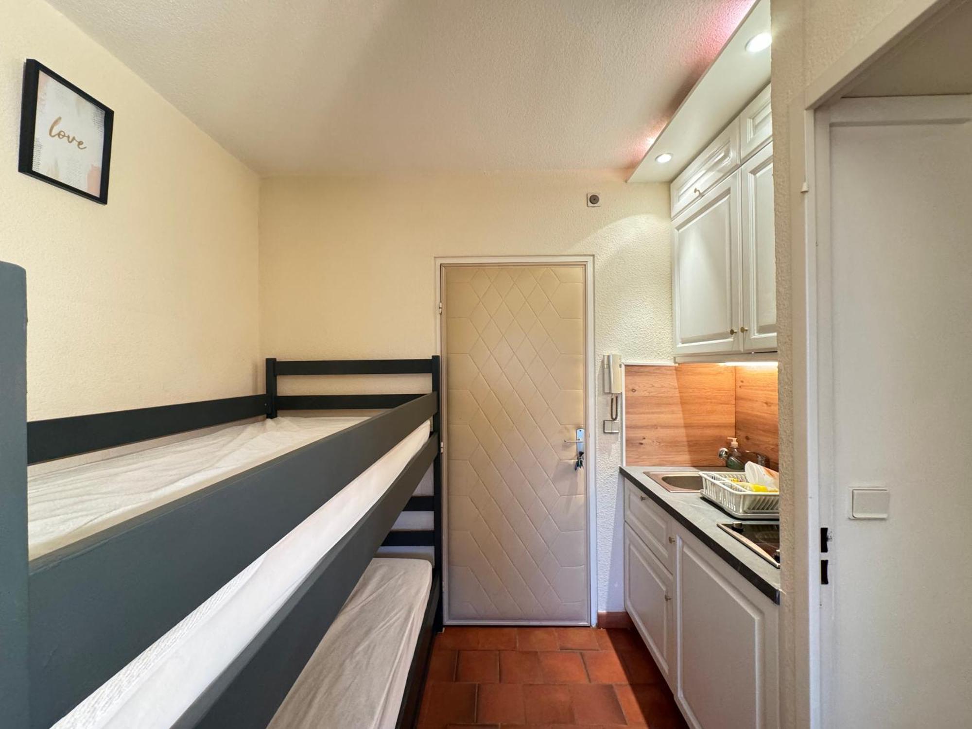 Studio Dans Residence, Piscine Lagon, Tennis Et Aire De Jeux เฟรฌูส ภายนอก รูปภาพ